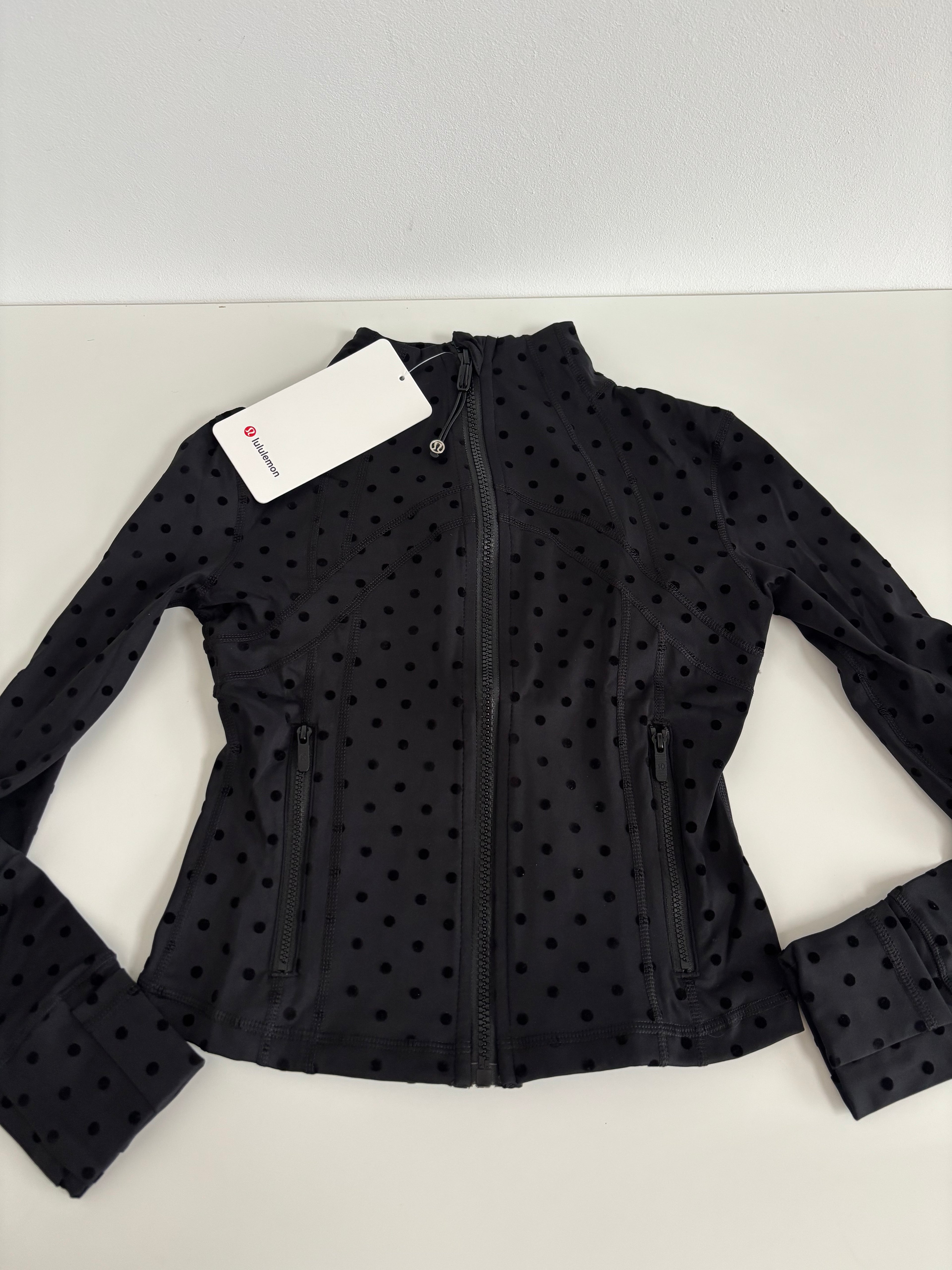 Polka dot crop
