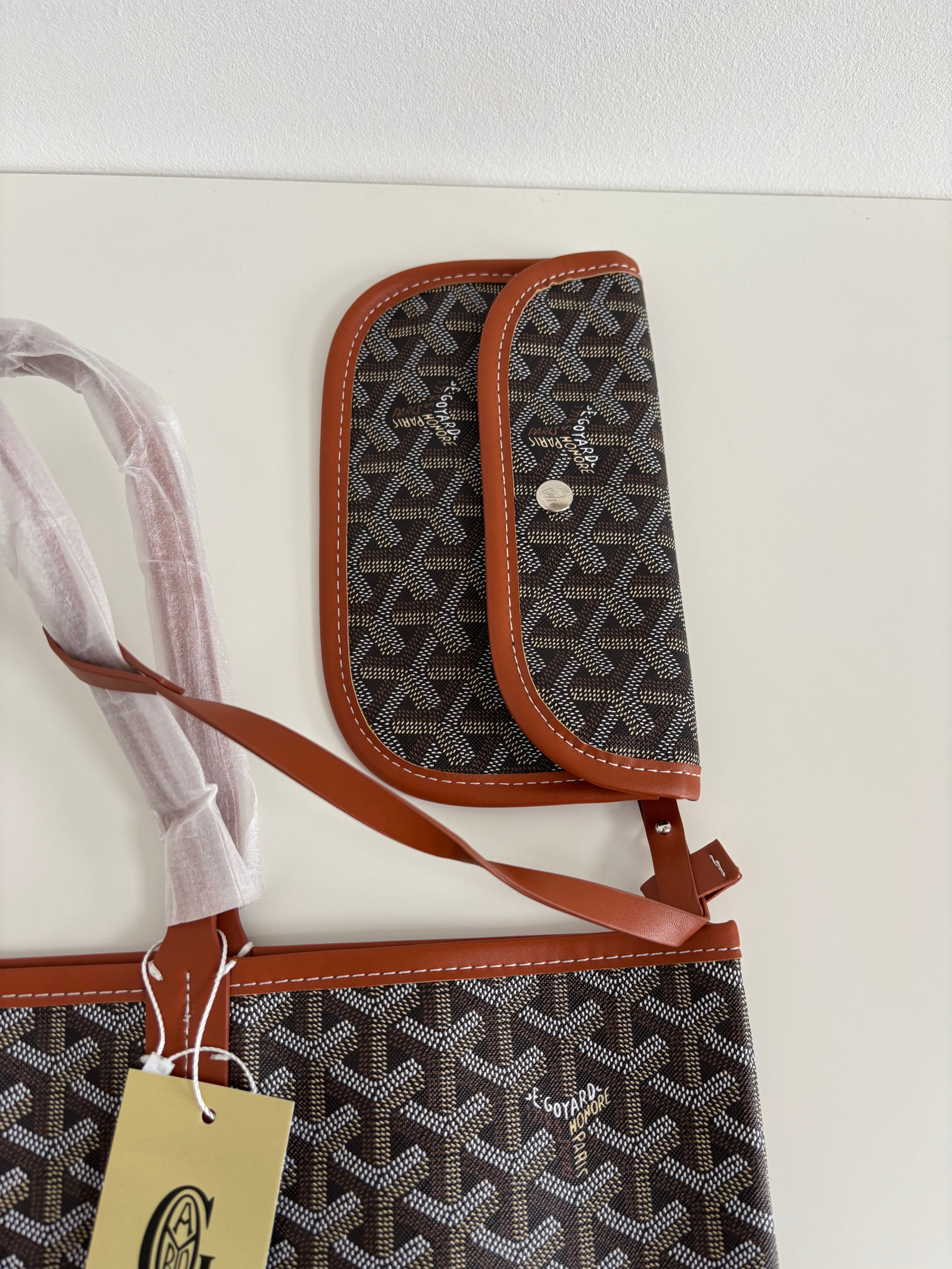 Medium tote