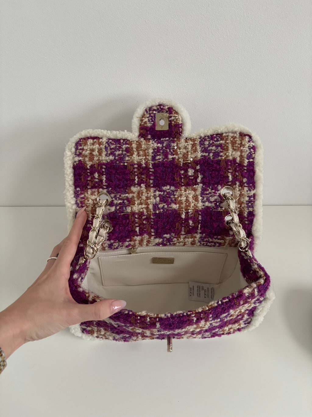 SHOULDER BAG