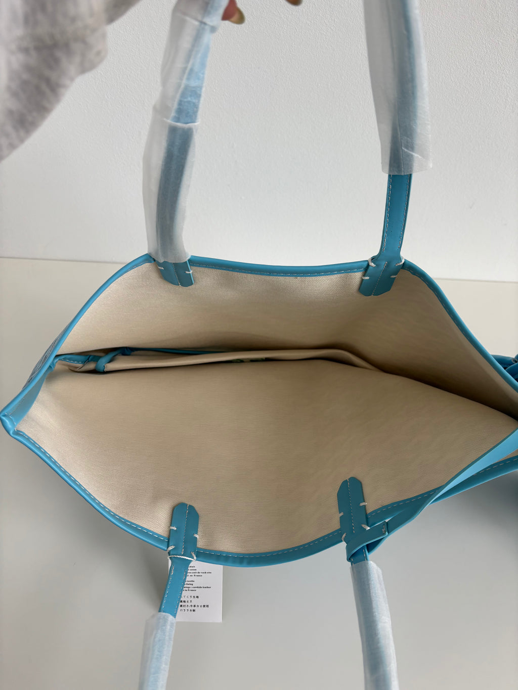 Medium tote