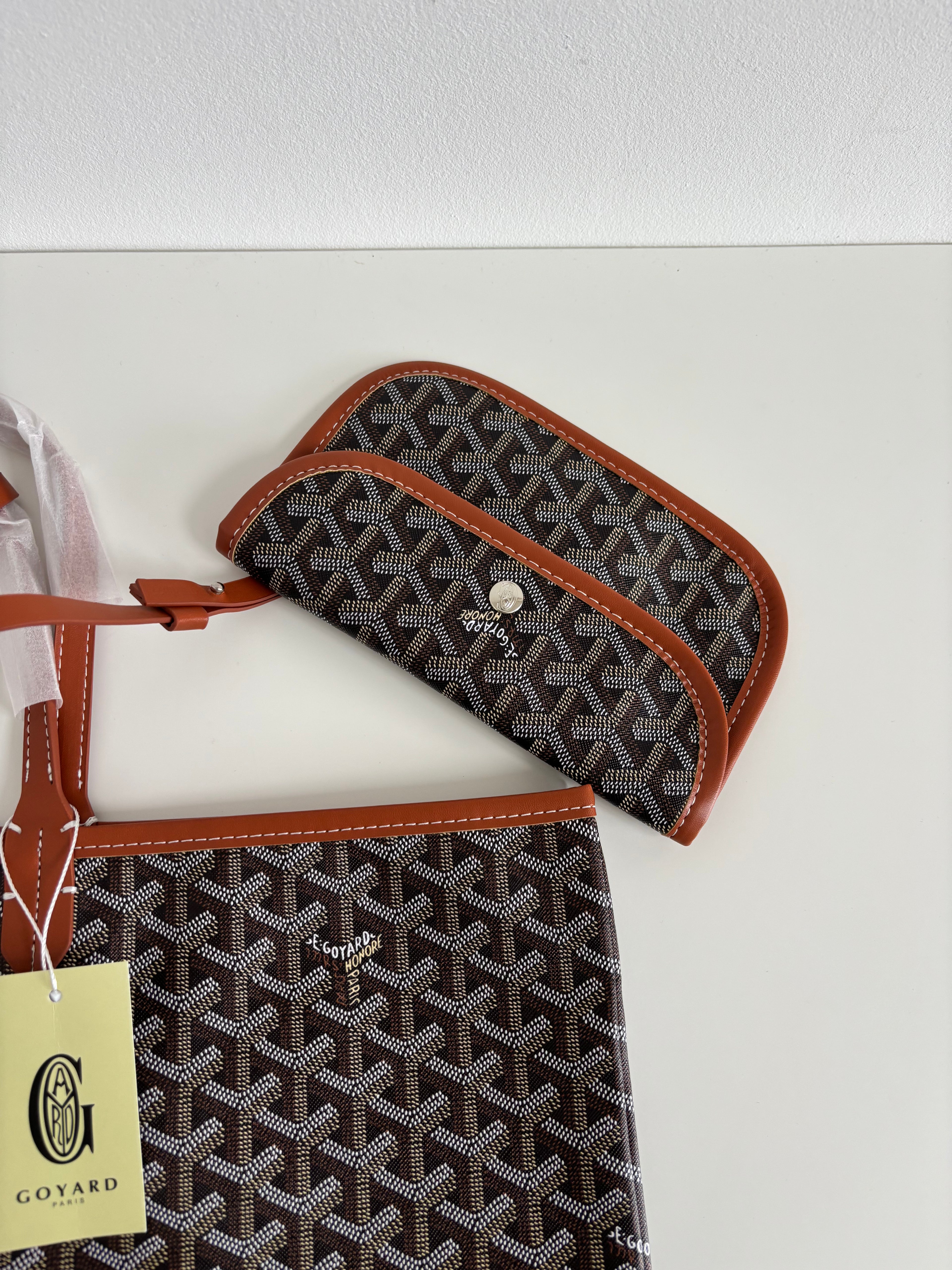 Large tote